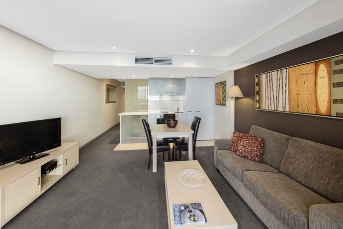Imagen de los interiores del Hotel Oaks Adelaide Horizons Suites. Foto 14
