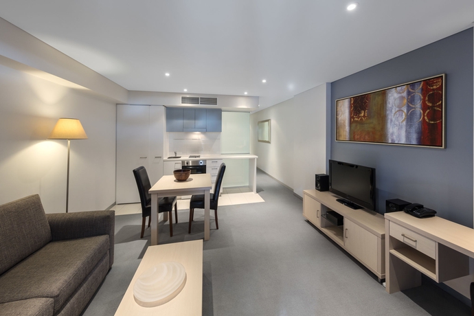Imagen de los interiores del Hotel Oaks Adelaide Horizons Suites. Foto 15