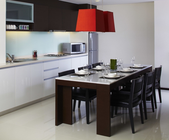 Imagen de la habitación del Hotel Oaks Bangkok Sathorn. Foto 7