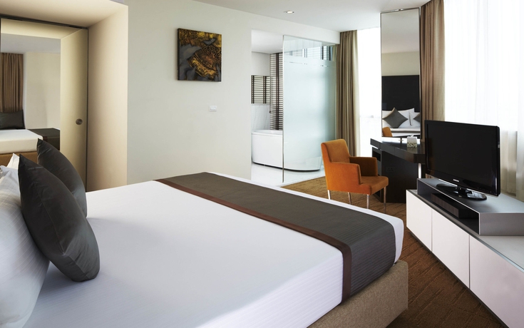 Imagen de la habitación del Hotel Oaks Bangkok Sathorn. Foto 9