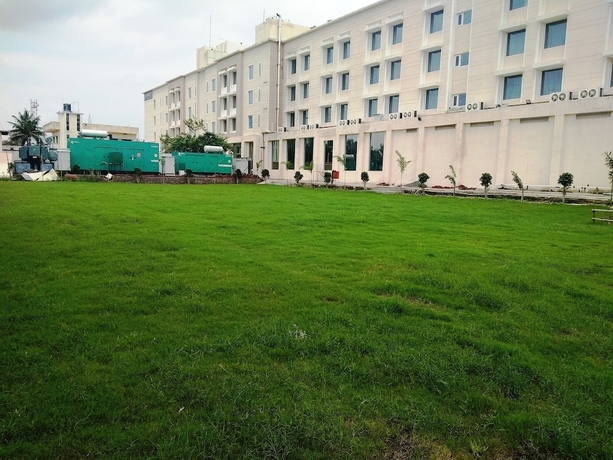 Imagen de los exteriores del Hotel Oaks Bodhgaya. Foto 8