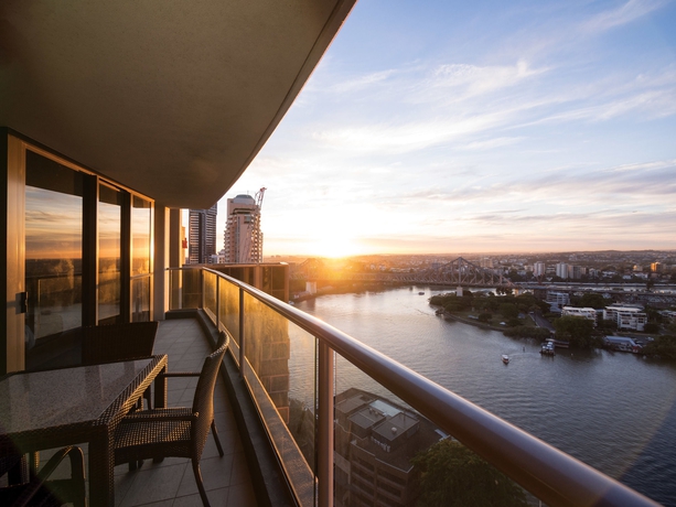 Imagen de la habitación del Hotel Oaks Brisbane Aurora Suites. Foto 3