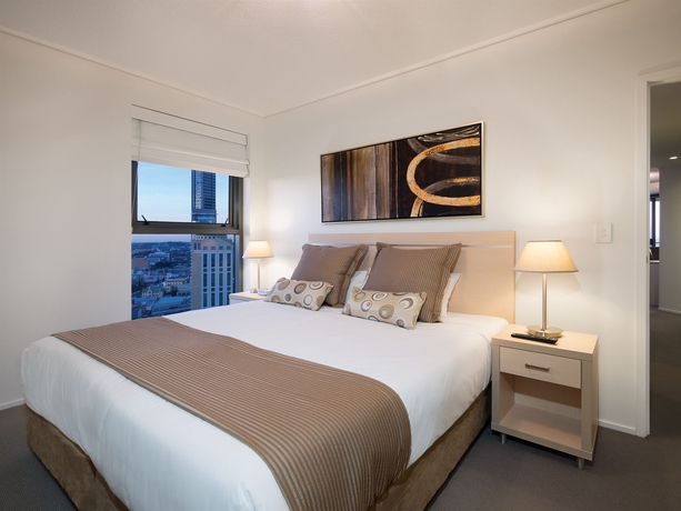 Imagen de la habitación del Hotel Oaks Brisbane Aurora Suites. Foto 4