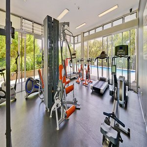 Imagen de los interiores del Hotel Oaks Brisbane Mews Suites. Foto 10