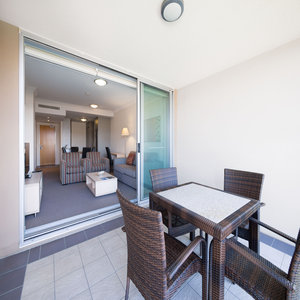 Imagen de la habitación del Hotel Oaks Brisbane Mews Suites. Foto 5