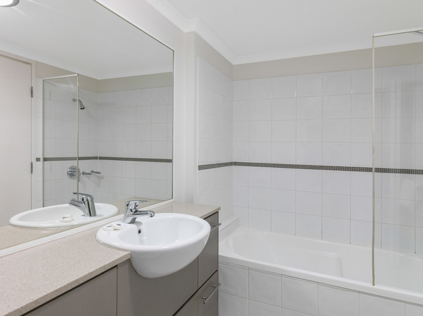 Imagen de la habitación del Hotel Oaks Brisbane River City Suites. Foto 7