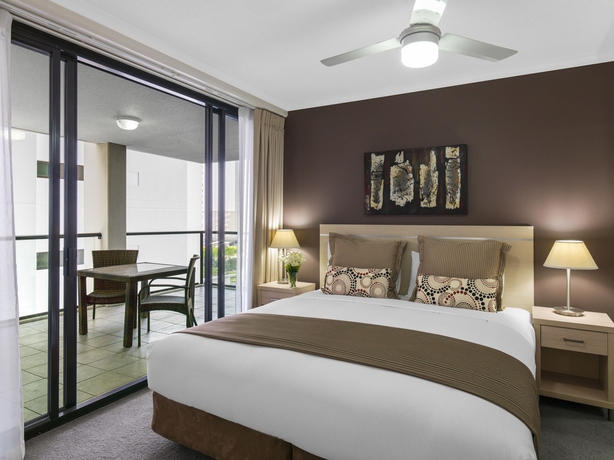 Imagen de la habitación del Hotel Oaks Brisbane River City Suites. Foto 8