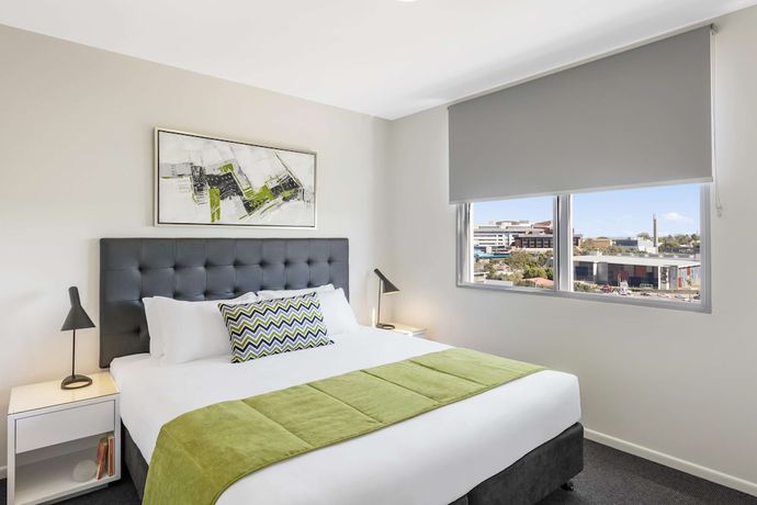 Imagen de la habitación del Hotel Oaks Brisbane Woolloongabba Suites. Foto 2