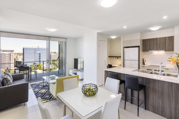 Imagen de la habitación del Hotel Oaks Brisbane Woolloongabba Suites. Foto 6