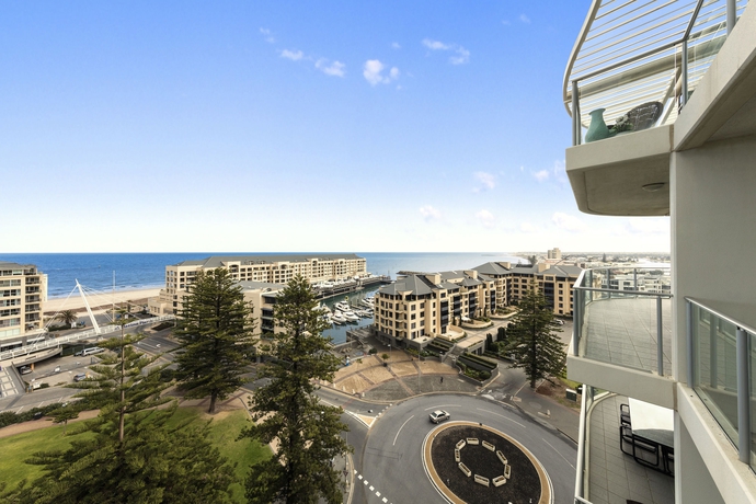 Imagen de los exteriores del Hotel Oaks Glenelg Liberty Suites. Foto 2