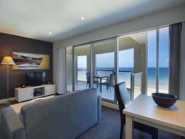 Imagen de los interiores del Hotel Oaks Glenelg Plaza Pier Suites. Foto 15