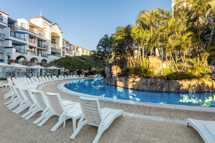 Imagen de la piscina del Hotel Oaks Gold Coast Calypso Plaza Suites. Foto 14