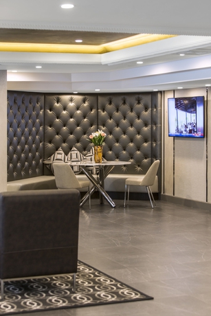 Imagen de los interiores del Hotel Oaks Hyde Park Plaza. Foto 13