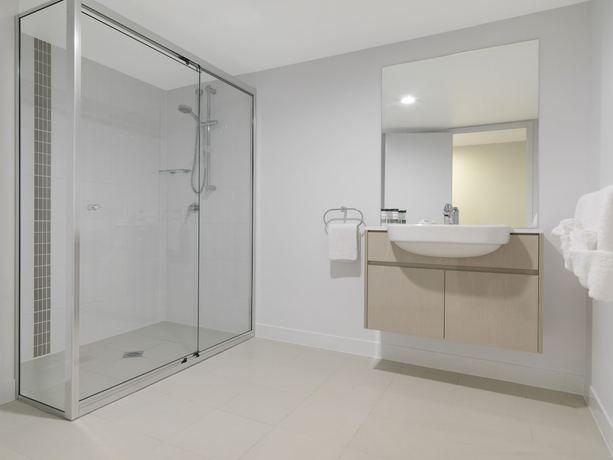 Imagen de la habitación del Hotel Oaks Mackay Carlyle Suites. Foto 12