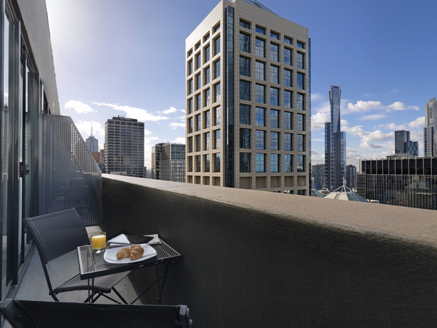 Imagen general del Hotel Oaks Melbourne On Collins. Foto 2