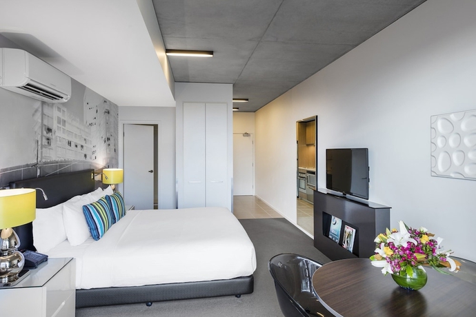 Imagen de la habitación del Hotel Oaks Melbourne On William Suites. Foto 9