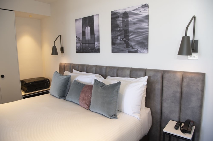 Imagen de la habitación del Hotel Oaks R Suites Geelong. Foto 16