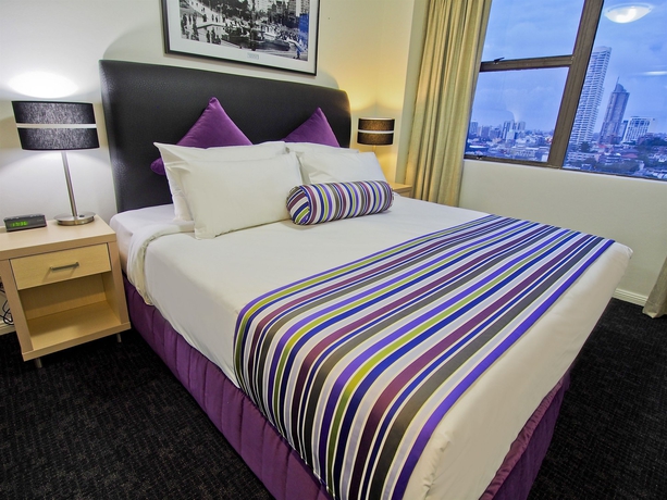 Imagen de la habitación del Hotel Oaks Sydney Hyde Park Suites. Foto 9