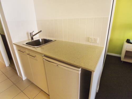 Imagen de la habitación del Hotel Oaks Townsville Gateway Suites. Foto 4