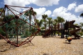 Imagen de los exteriores del Hotel Oakwater Resort. Foto 5