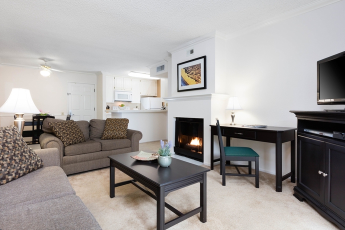 Imagen de los interiores del Hotel Oakwood At Toluca Hills. Foto 13