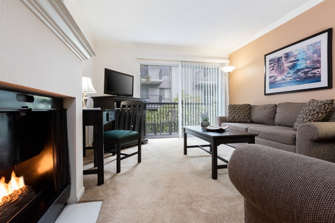 Imagen de los interiores del Hotel Oakwood At Toluca Hills. Foto 14