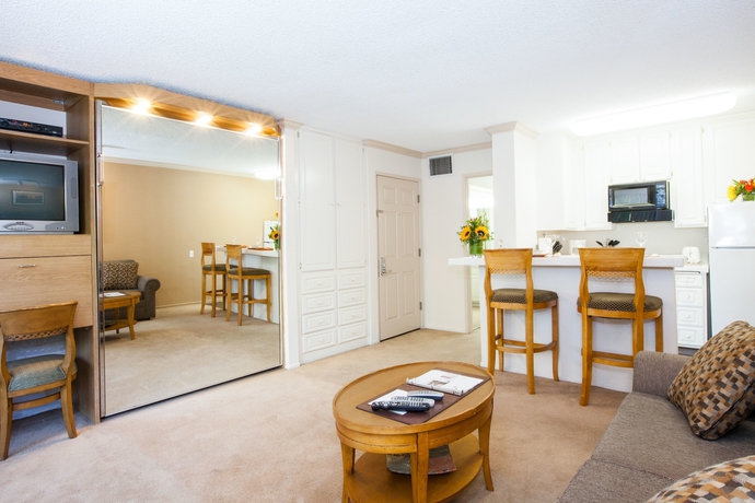 Imagen de la habitación del Hotel Oakwood At Toluca Hills. Foto 7