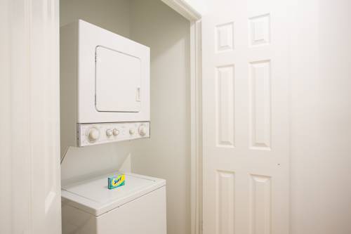 Imagen de la habitación del Hotel Oakwood Crystal City. Foto 4