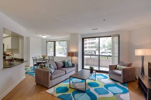 Imagen de la habitación del Hotel Oakwood Crystal City. Foto 6