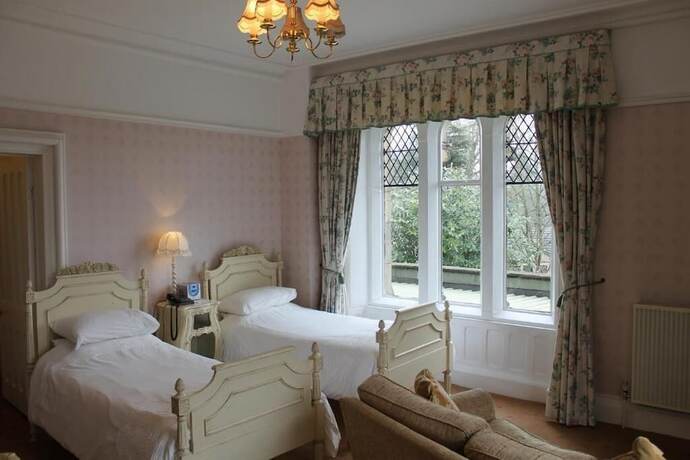 Imagen general del Hotel Oakwood Hall. Foto 6