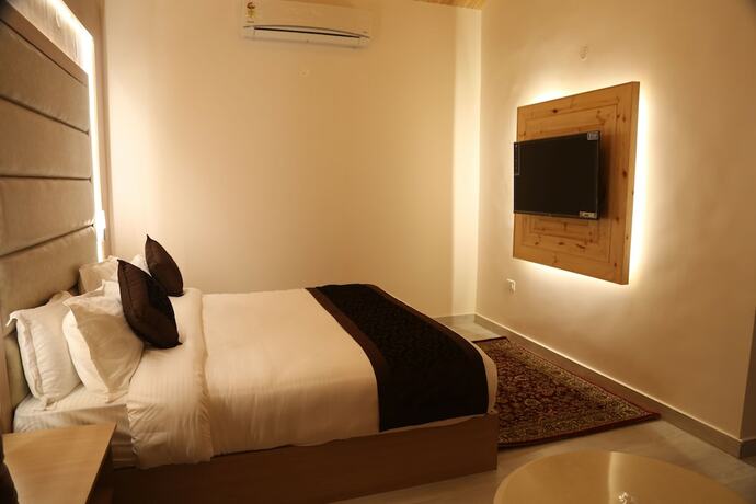 Imagen de la habitación del Hotel Oakwood Hamlet Resort - Shoghi - Shimla. Foto 13