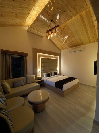 Imagen general del Hotel Oakwood Hamlet Resort - Shoghi - Shimla. Foto 2