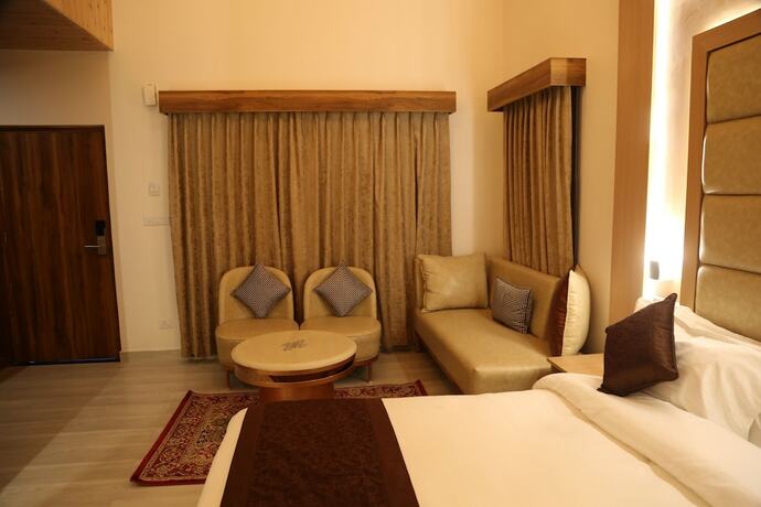 Imagen general del Hotel Oakwood Hamlet Resort - Shoghi - Shimla. Foto 7
