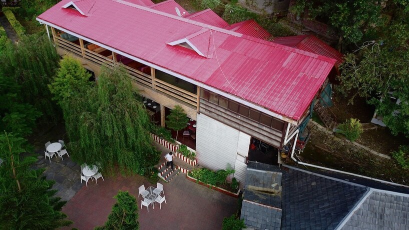 Imagen general del Hotel Oakwood Hamlet Resort - Shoghi - Shimla. Foto 8