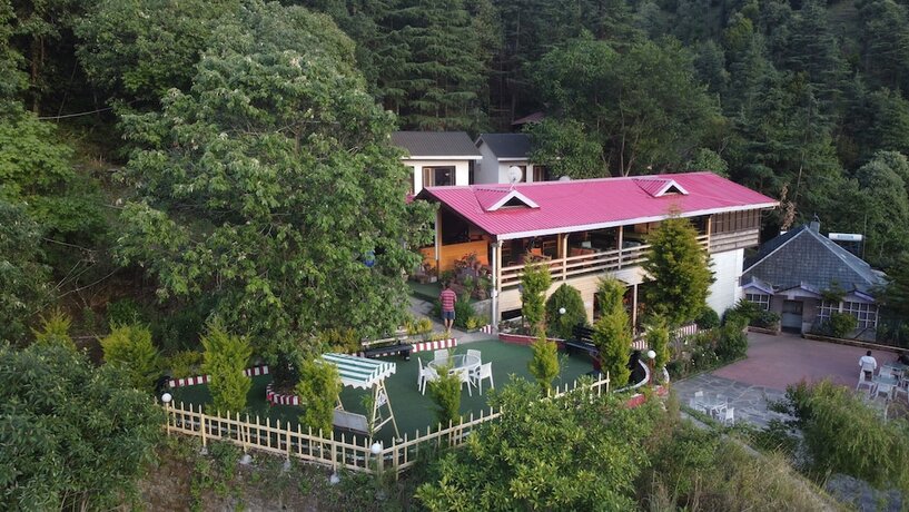 Imagen general del Hotel Oakwood Hamlet Resort - Shoghi - Shimla. Foto 11