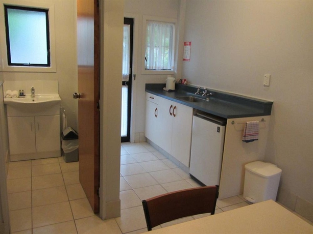 Imagen de la habitación del Hotel Oakwood Manor Motor Lodge. Foto 7