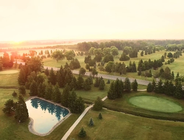 Imagen de la piscina del Hotel Oakwood Resort. Foto 18