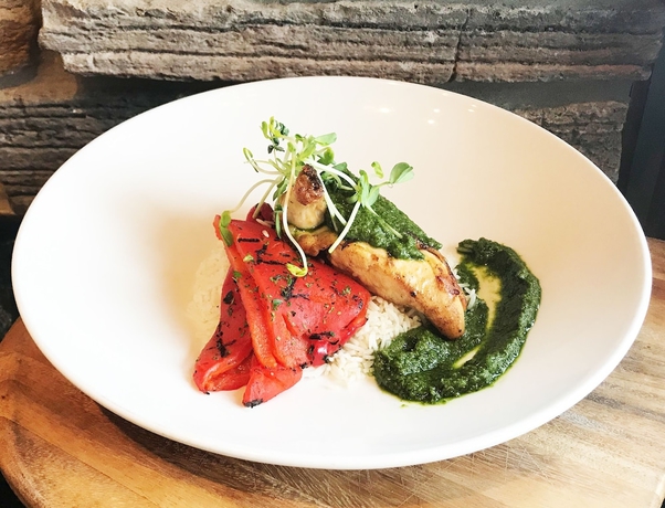 Imagen del bar/restaurante del Hotel Oakwood Resort. Foto 4