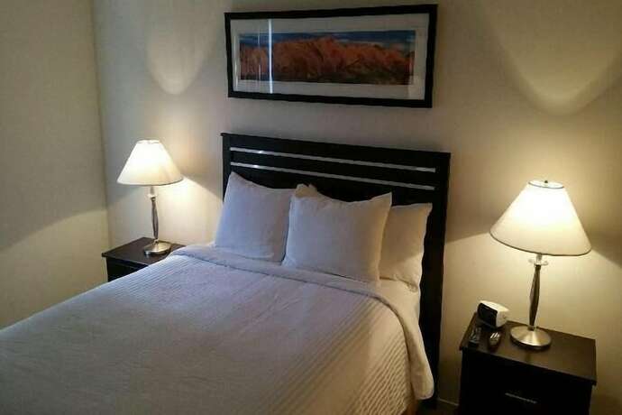 Imagen general del Hotel Oakwood River Oaks North. Foto 1