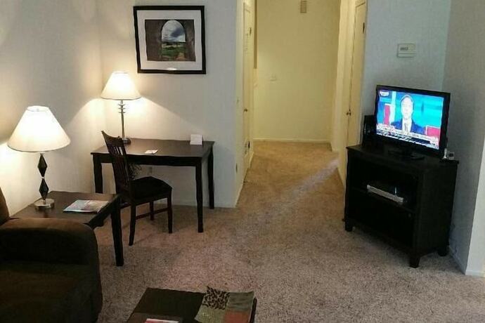 Imagen general del Hotel Oakwood River Oaks North. Foto 5