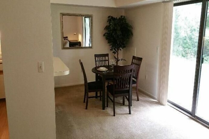 Imagen general del Hotel Oakwood River Oaks North. Foto 20