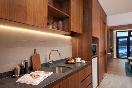Imagen de la habitación del Hotel Oakwood Suites Chongli. Foto 14