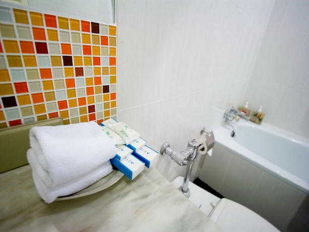 Imagen de la habitación del Hotel Oakwood and Residence Bangkok. Foto 6