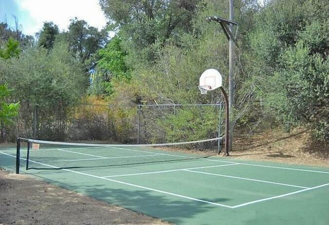 Imagen general del Hotel Oakzanita Springs Rv Campground. Foto 4
