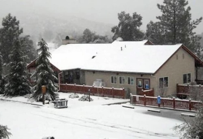Imagen general del Hotel Oakzanita Springs Rv Campground. Foto 7