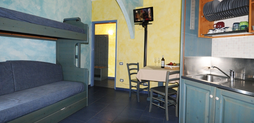 Imagen de la habitación del Hotel Oasi Azzurra Village. Foto 4