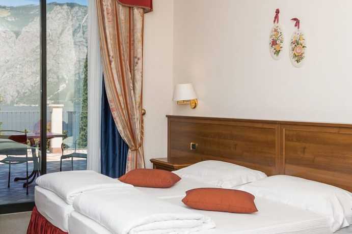 Imagen de la habitación del Hotel Oasi Beach. Foto 12