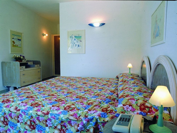 Imagen de la habitación del Hotel Oasi Castiglione. Foto 4