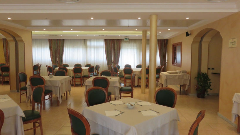 Imagen del bar/restaurante del Hotel Oasi Dei Discepoli. Foto 2