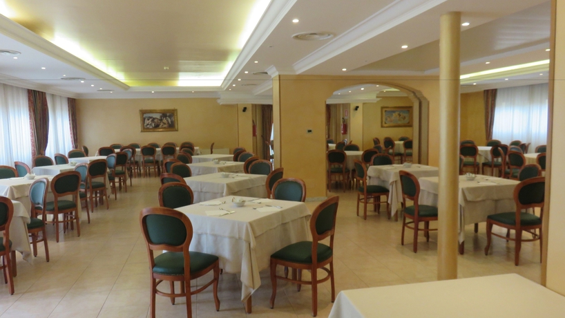 Imagen del bar/restaurante del Hotel Oasi Dei Discepoli. Foto 3